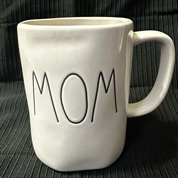 Rae Dunn Other - Rae Dunn Magenta White Ceramic 'MOM' Mug